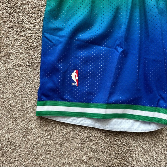 DALLAS MAVERICKS MENS MESH BASKETBALL SHORTS NBA HARDWOOD CLASSICS SWINGMAN NEW - Picture 5 of 5